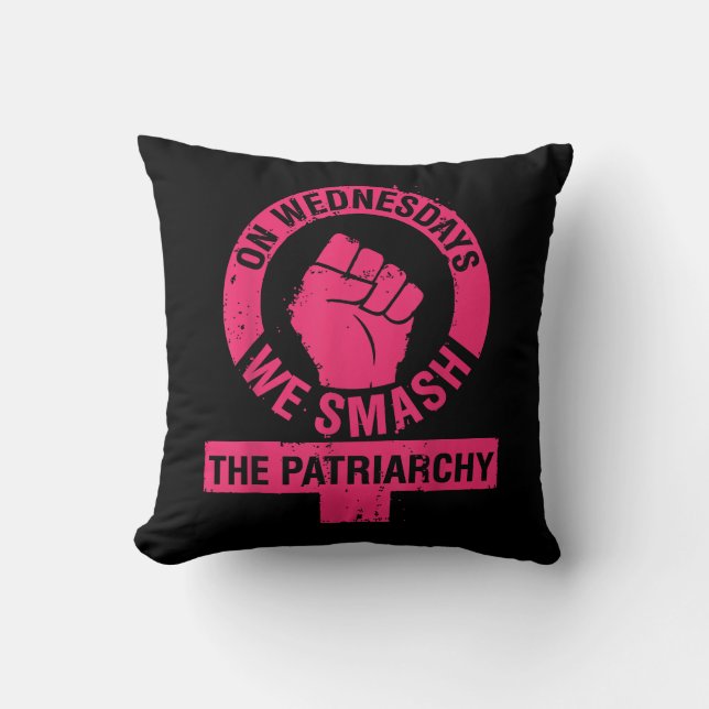Coussin Les mercredis, nous bafouons les droits des femmes (Recto)