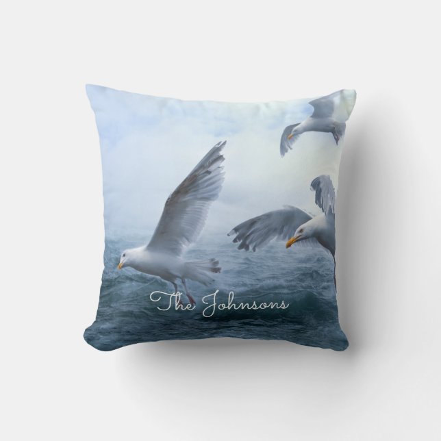 Coussin Les mouettes volent au-dessus de la mer (Recto)