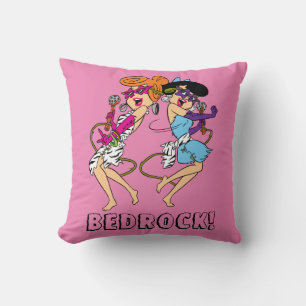 Coussin Les Pierrafeu   Wilma & Betty Rock Stars