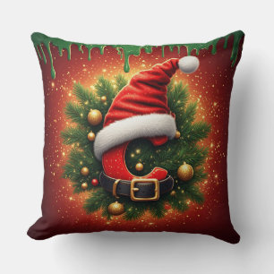 Coussin Lettre C de Santa avec une couronne de pin festive