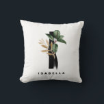 Coussin Lettre I Monogramme Vert Tropical Gold Foil<br><div class="desc">Coussin monogramme de lettre I personnalisable avec aquarelle feuille plante en caoutchouc tropical, fausse feuille de feuille d'or et accents de brosse en aquarelle noire. Personnalisez ce coussin de monogramme tropical par votre nom ou d'autres détails. Ce coussin monogramme I de lettre boho sera parfait comme un cadeau. D'autres lettres...</div>
