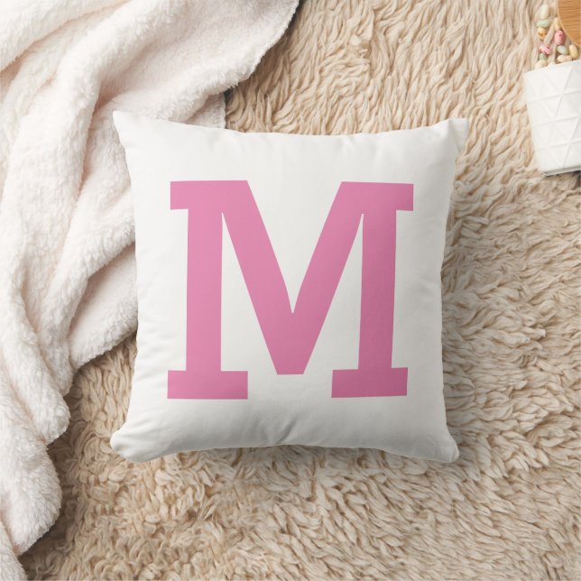 COUSSIN LETTRE INITIALE GRATUITE MOYENNE MINIMALE (Couverture)