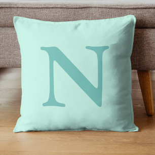 Coussin Lettre initiale sarcelle claire tendance pastel bl
