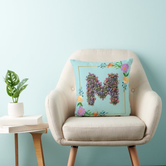 Coussin Lettre M de l'alphabet floral (Chaise)