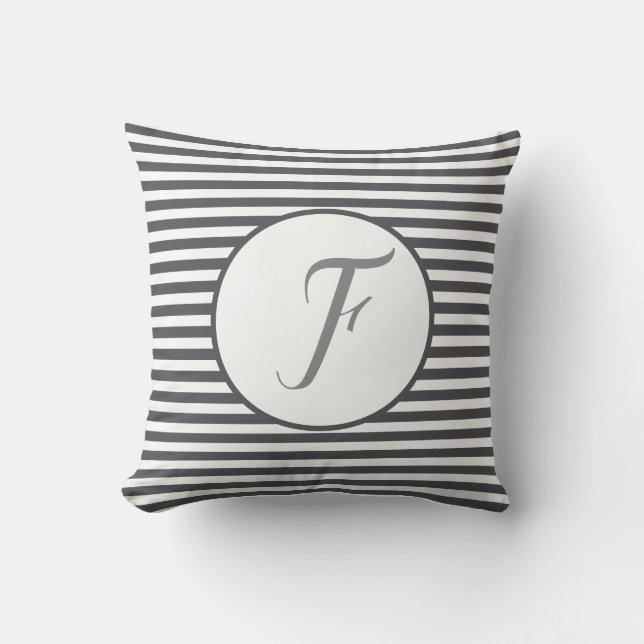 COUSSIN LETTRE MONOGRAPHIQUE CADRE GRECQUE BRAS COUCHON (Recto)