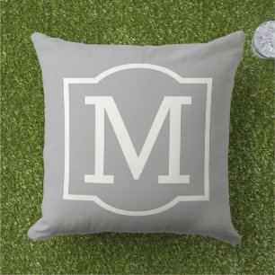 Coussin Lettre monographique personnalisée gris classique