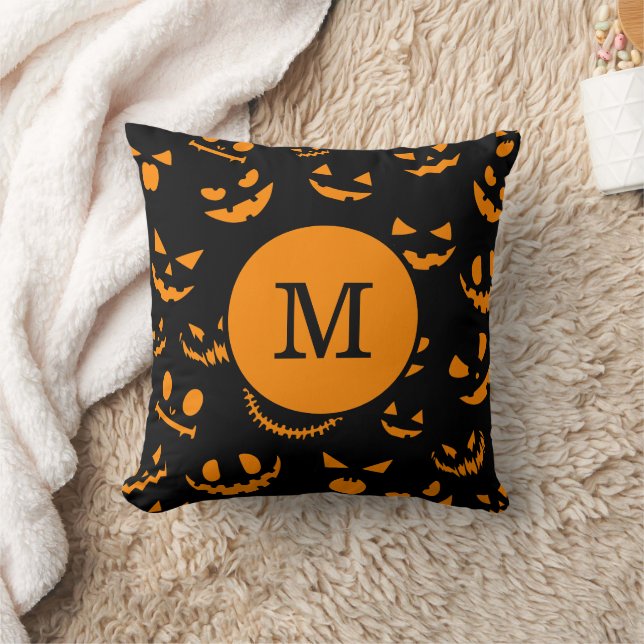 Coussin LETTRE MONOGRAPHIQUE VISEES Jack-o'-lantern Éffray (Couverture)