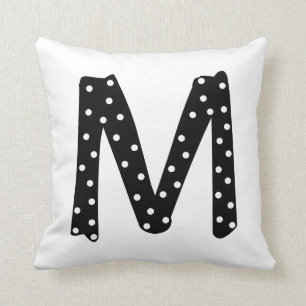 Coussin Lettre noire et blanche personnalisée M de point