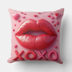 Coussin Lèvres rouges vibrantes avec motif XOXO