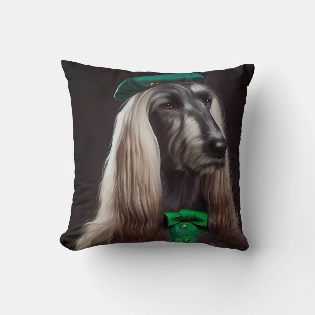 Coussin lévrier afghan en tenue de la Saint-Patrick (Recto)