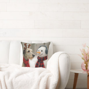 Coussin Lévrier irlandais regardant un bonhomme de neige m