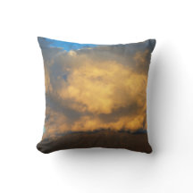 L'explosion du nuage du coucher du soleil