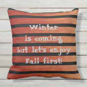 Coussin L'hiver, l'automne, les nuages noirs et orangés