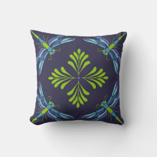 Coussin libellule verte motif vintage sur dossier foncé