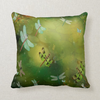 Coussin Libellules et illustration de Lillies de l'eau