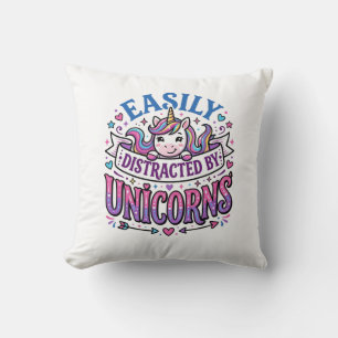 Coussin Licorne facilement distrait par la publicité de li