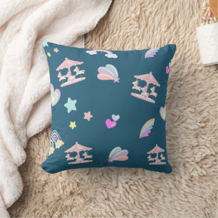 Coussin Licorne Magique motif carrousel arc-en-ciel annive