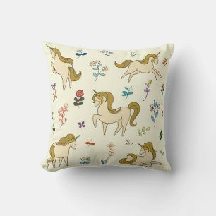 Coussin licorne vintage dans les fleurs de forêt couleur i