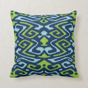 Coussin L'ikat tribal foncé frais de bleu marine et de