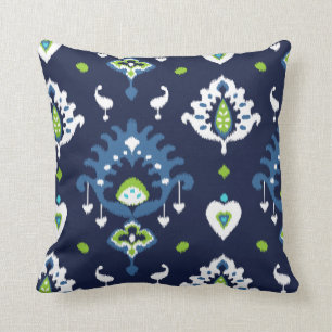 Coussin L'ikat tribal foncé frais de bleu marine et de