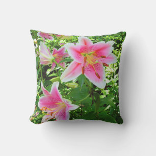 Coussin Lilies roses tropical et feuilles vertes