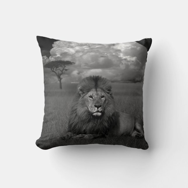 Coussin Lion dans l'herbe (Recto)