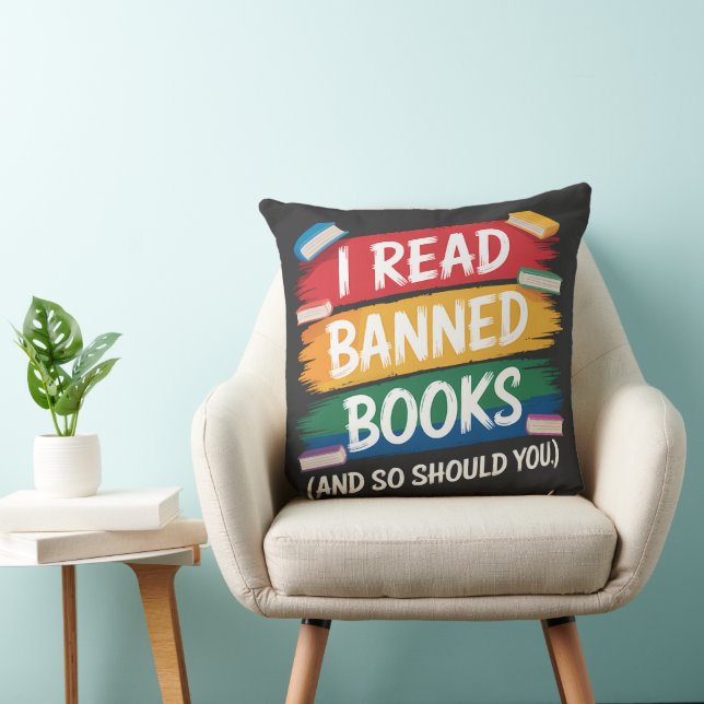 Coussin lire les livres interdits semaine des bibliothécai (Chaise)