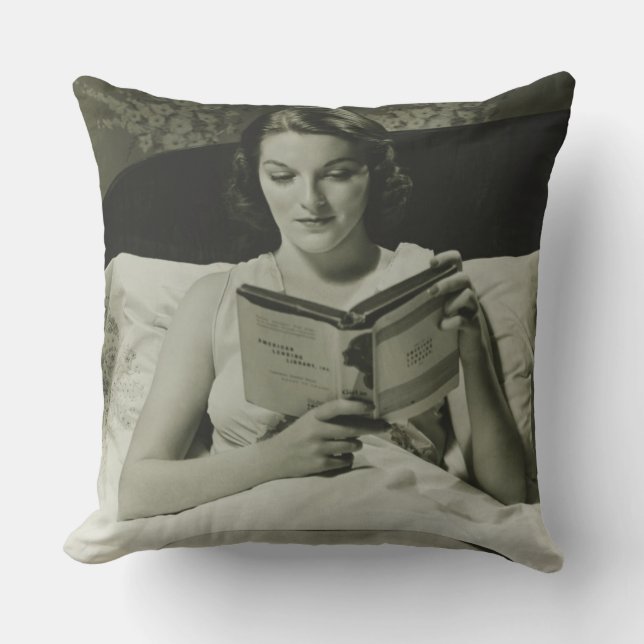 Coussin Livre de lecture de femme (Recto)
