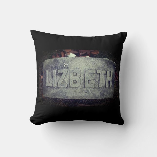 Coussin Lizzie Borden Grave 'Lizbeth' - Fall River, MA (Recto)