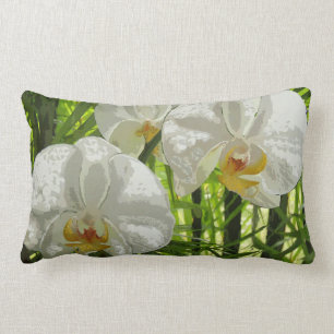 Coussin lombaire d'orchidées blanches