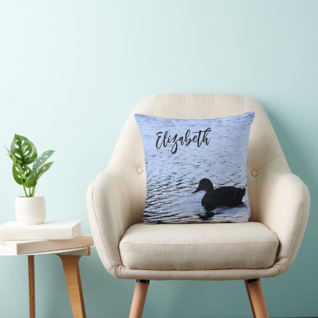 Coussin Lone Duck Wildlife Lake Water Ripples Photography (Chaise)
