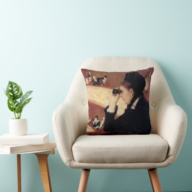 Coussin L'Opéra par Mary Cassatt, Impressionnisme Vintage (Chaise)