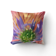 L'oreiller jeté Fleur de l'Éveil