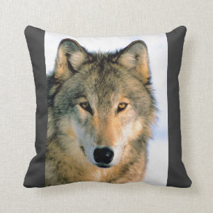 Coussin Loup d'hurlement dans le carreau de neige