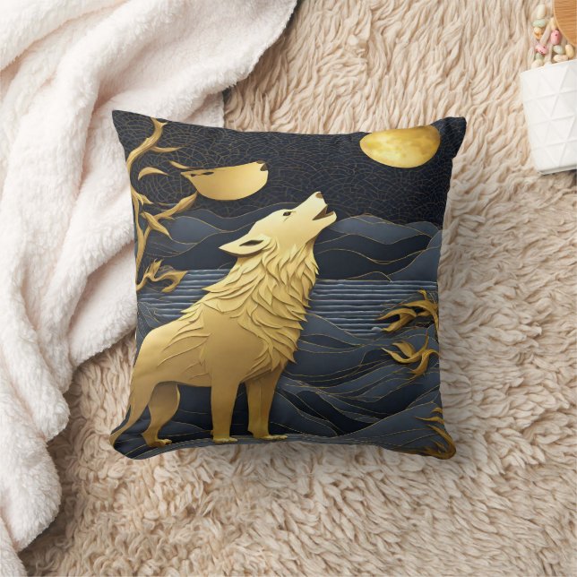 Coussin Loup D'Or hurlant Sous Une Pleine lune (Couverture)