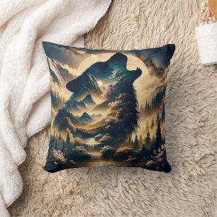 Coussin Loup hurlant sur la lune une nuit nuageuse