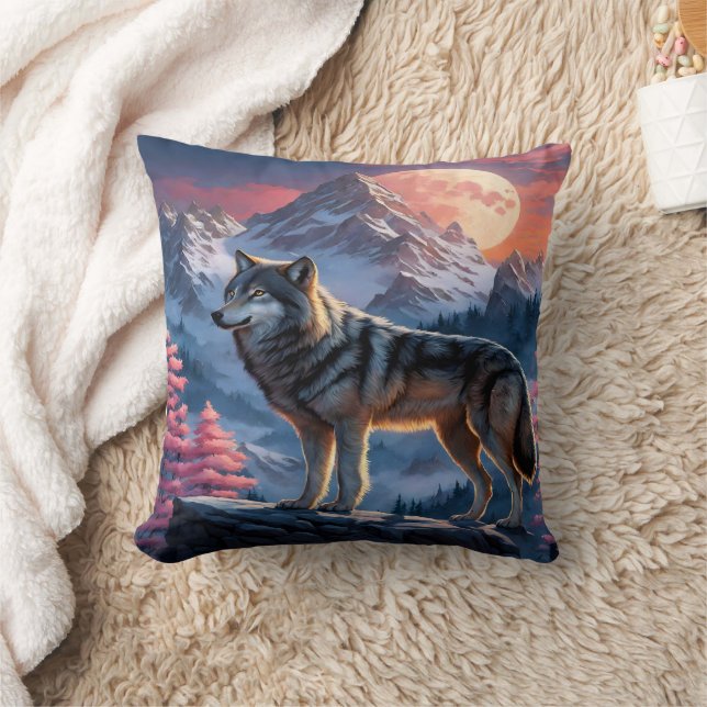 Coussin Loup Majestueux Contre Les Pics Lune. (Couverture)