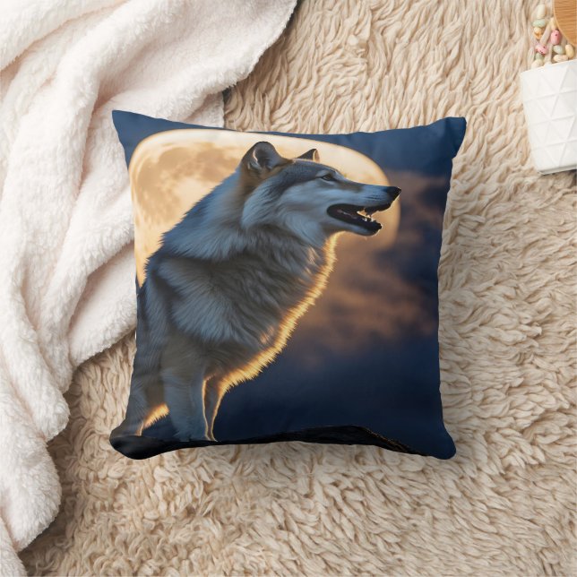 Coussin Loup majestueux hurlant sous une Pleine lune (Couverture)