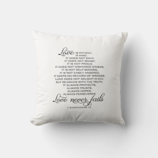 Coussin Love Is Patient Proposal Love Never Fails Heartfel