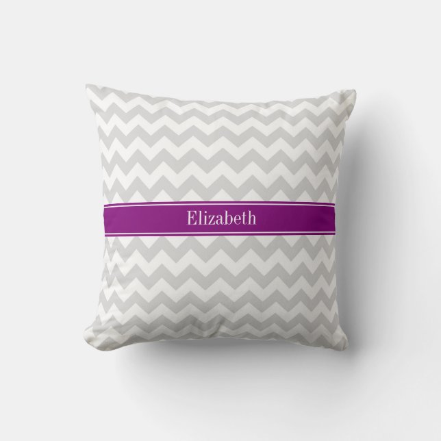 Coussin Lt Gray White Chevron Purple Nom Monogram (Recto)