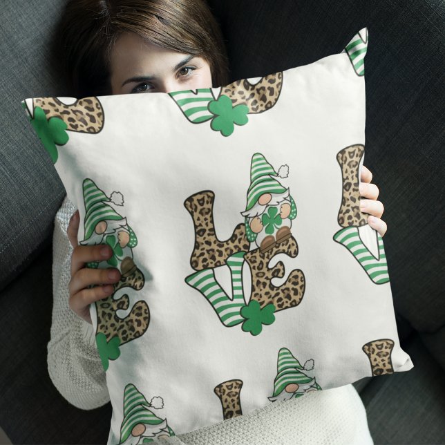 Coussin Lucky Love Gnome St. Patrick's Day (Lucky Love Gnome St. Patrick's Day Throw Pillow)