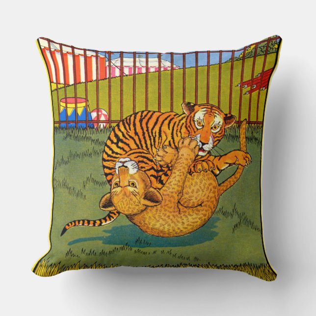 Coussin lutte contre le tigre et le léopard (Recto)