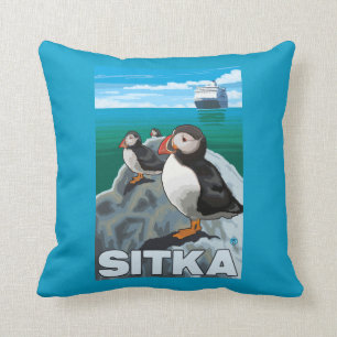 Coussin Macareux et bateau de croisière - Sitka, Alaska