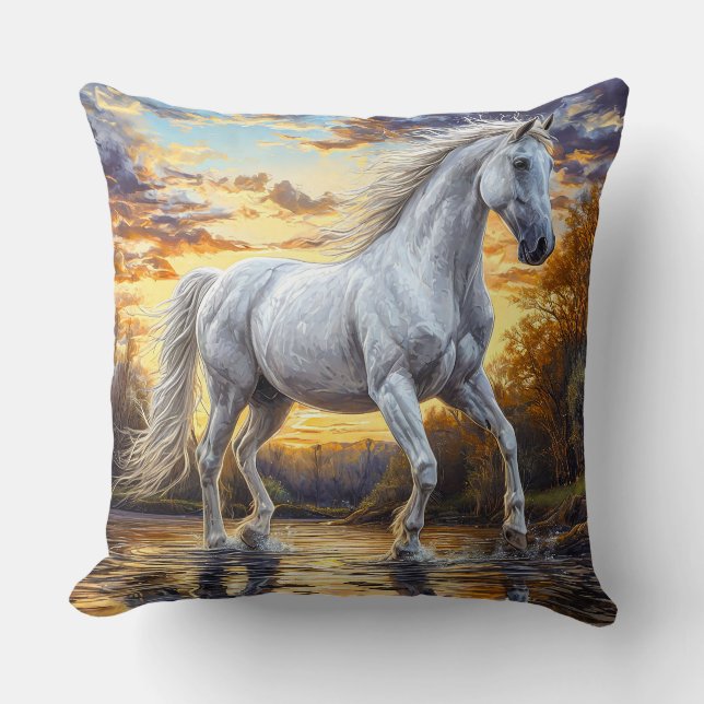 Coussin Magnifique cheval blanc galopant à travers l'eau (Recto)