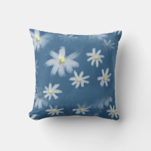 Coussin Magnolias blancs peints à la main sur un fond bleu