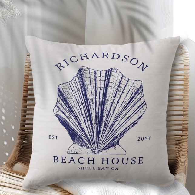 Coussin Maison de plage rustique Nom de famille Nautique | (Créateur téléchargé)