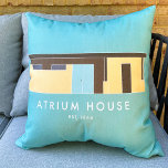 Coussin Maison moderne Atrium du milieu du siècle 1966<br><div class="desc">Coussin de plein air avec un rendu d'une maison moderne du milieu du siècle.</div>
