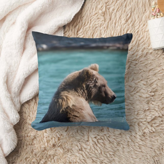 Coussin Majestic Alaskan Brown Bear (Couverture)