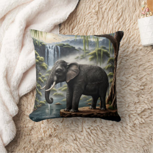 Coussin Majestic Elephant Boire à la cascade Serene