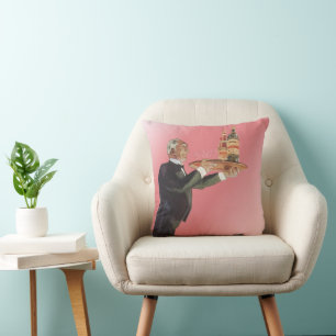 Coussin Majordome vintage en smoking servant du vin sur un